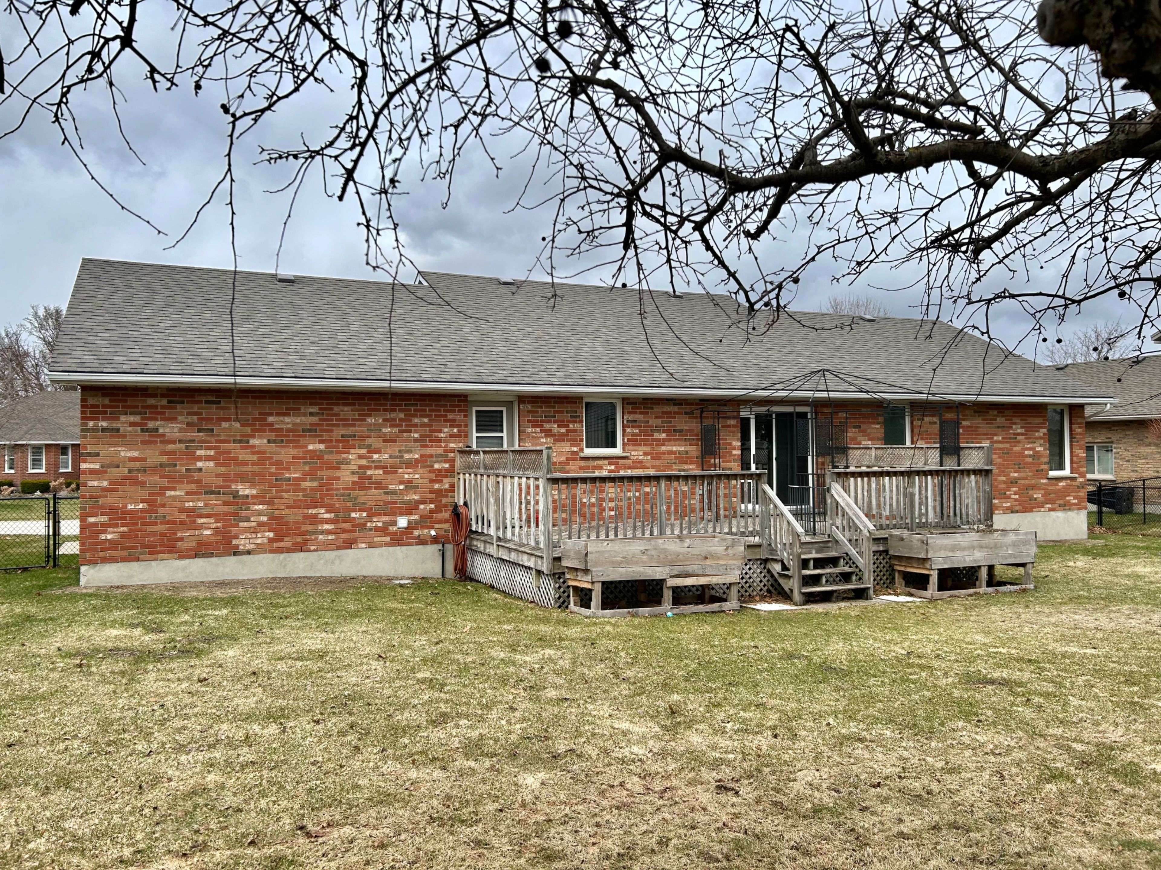 397 1st ST S, Hanover, ON N4N 3T8