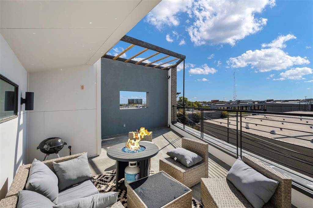 506 1st Avenue, Dallas, TX 75226