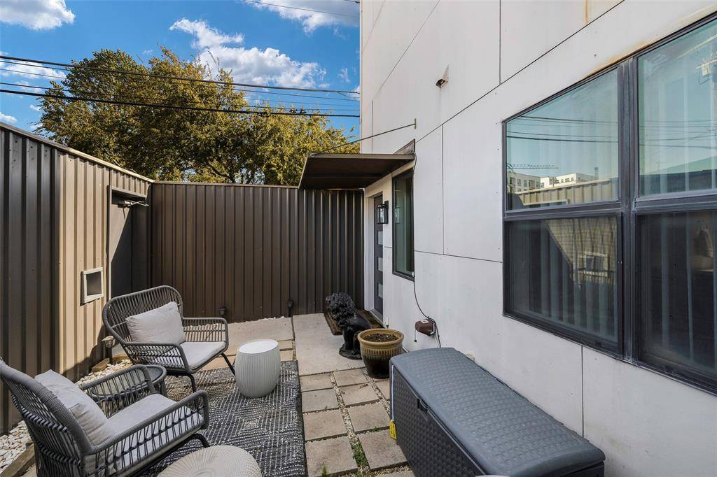 506 1st Avenue, Dallas, TX 75226