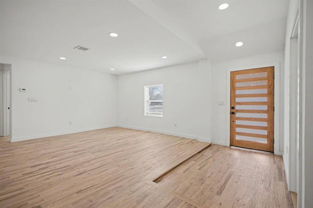 3503 Fontana Drive, Dallas, TX 75220