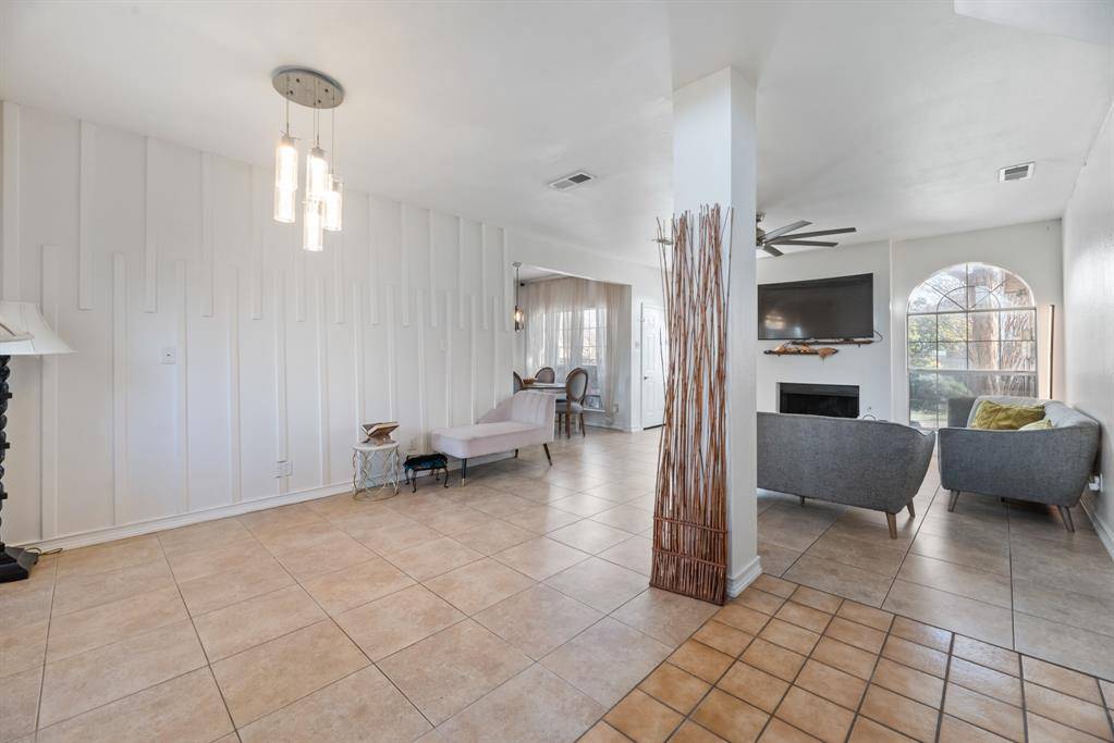 608 Fuller Drive, Cedar Hill, TX 75104