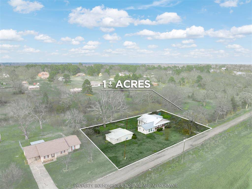 115 County Road 3100, Clarksville, TX 75426