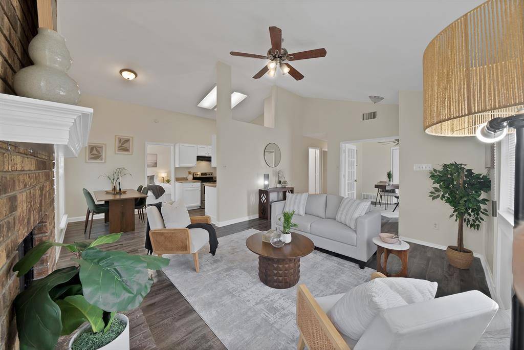 5604 Congressional Drive, Arlington, TX 76018