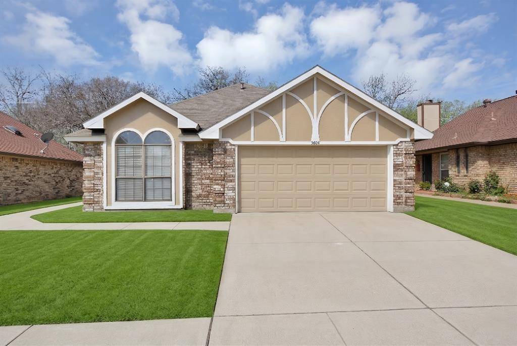 5604 Congressional Drive, Arlington, TX 76018