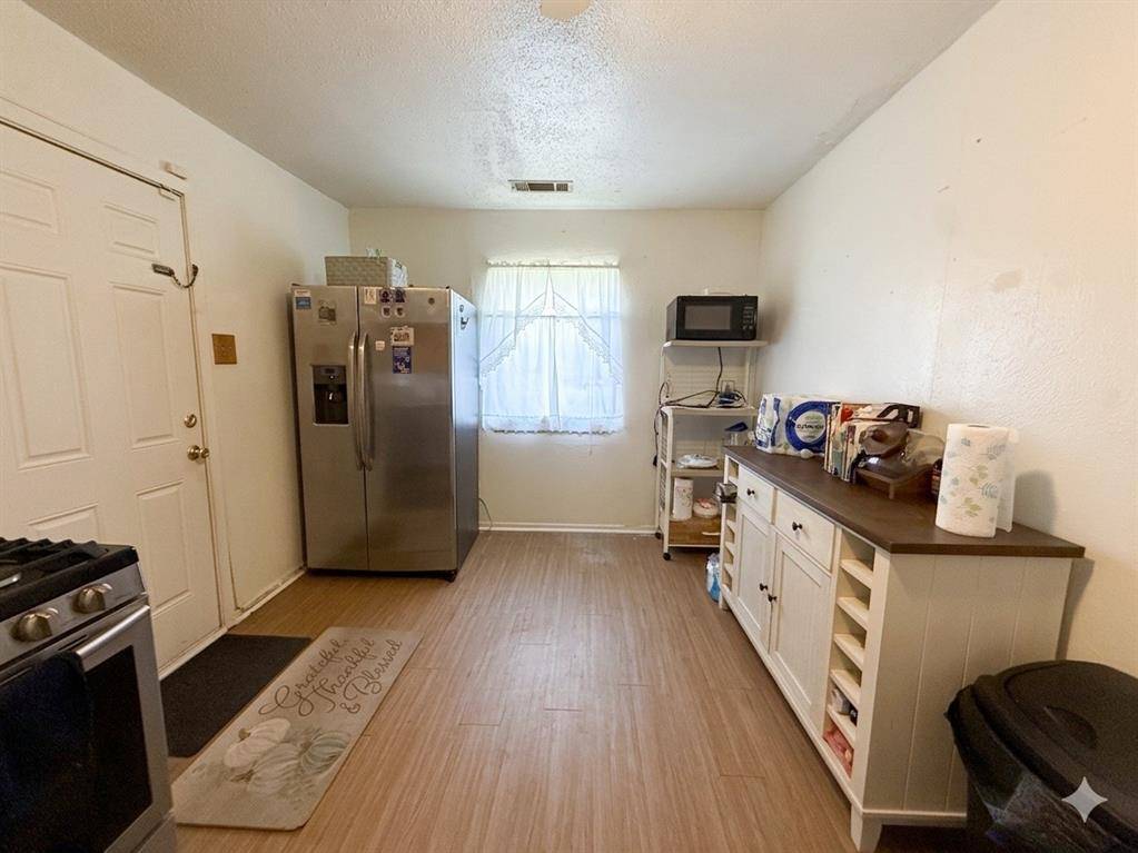 780 Emberwood Drive, Dallas, TX 75232