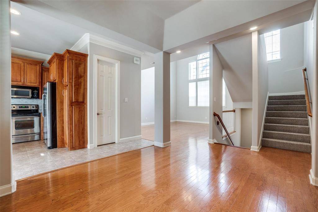 5827 Lewis Street, Dallas, TX 75206