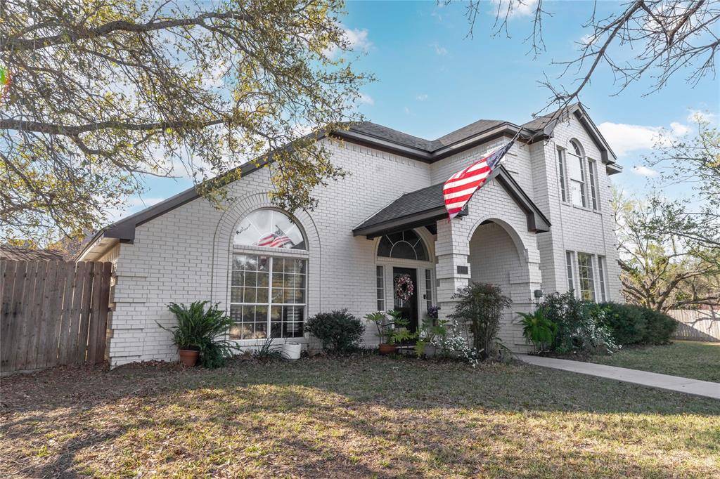 702 Oak Trail, Brownwood, TX 76801