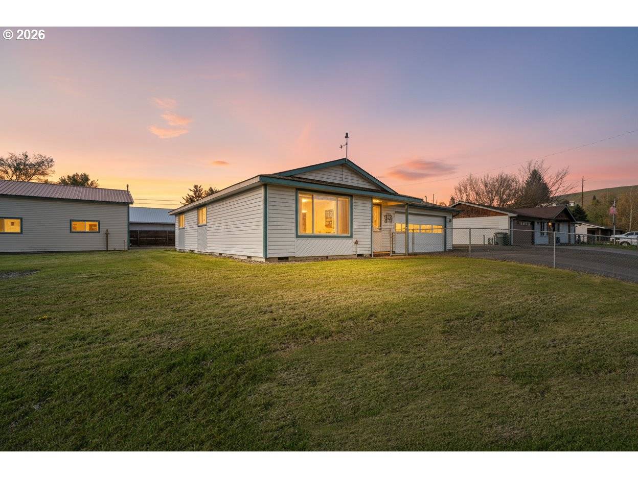 4214 SW VISTA AVE, Pendleton, OR 97801