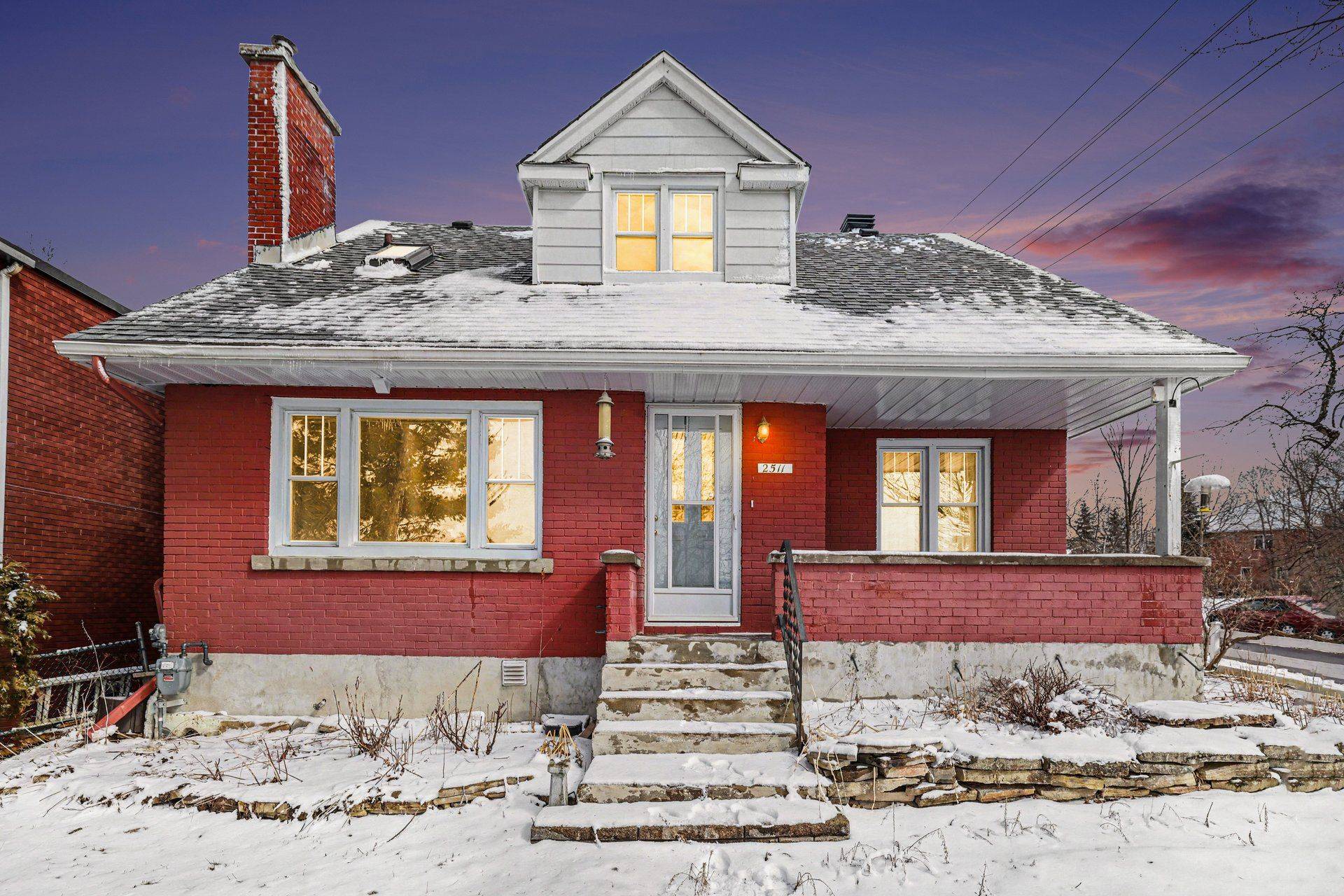 2511 Junction AVE, Billings Bridge - Riverside Park And Area, ON K1V 8G9