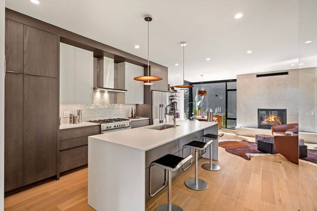 127 Peridot Private, Dows Lake - Civic Hospital And Area, ON K2C 3M3