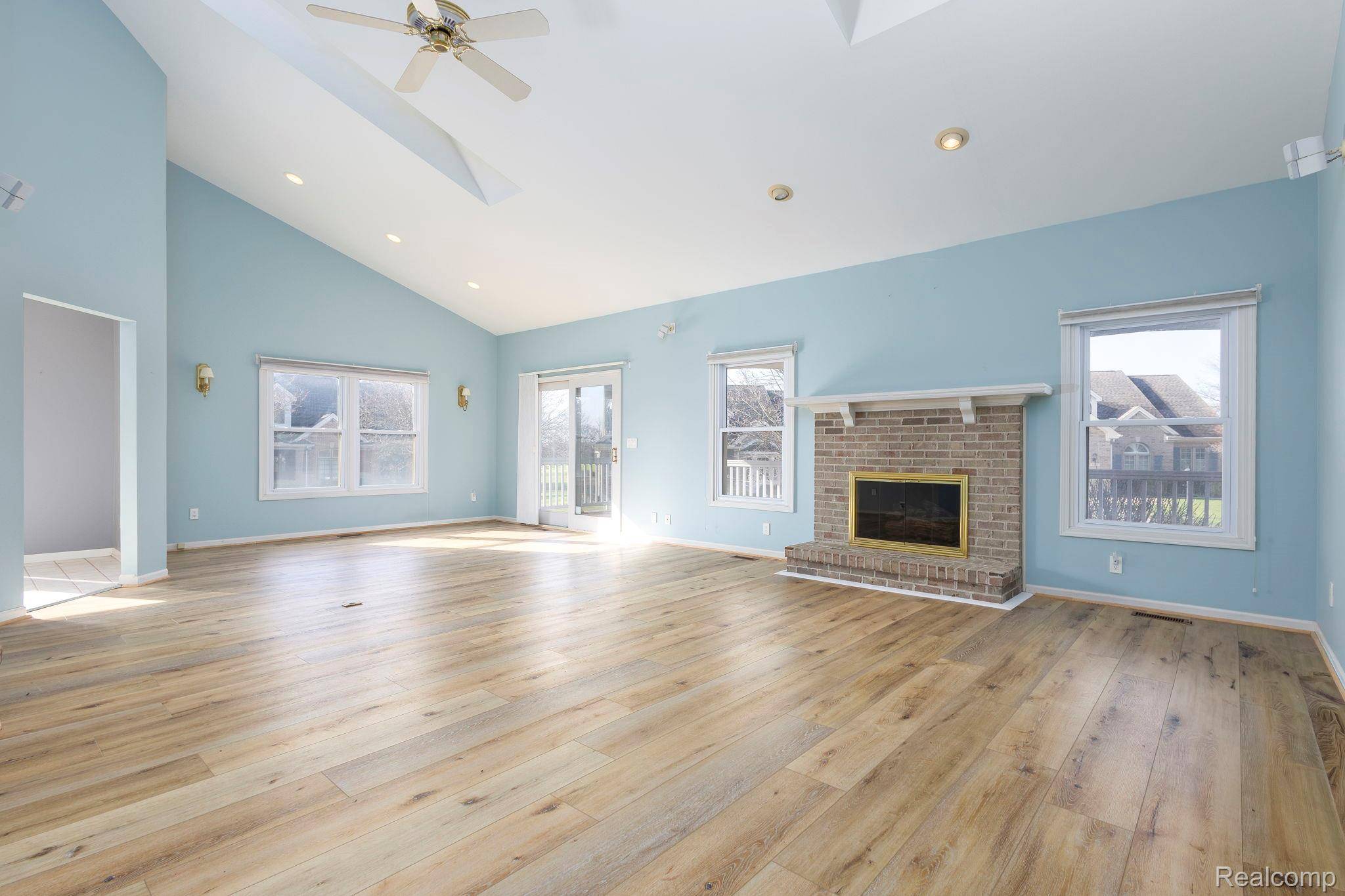 8518 Invitational DR S, Washington Township, MI 48094