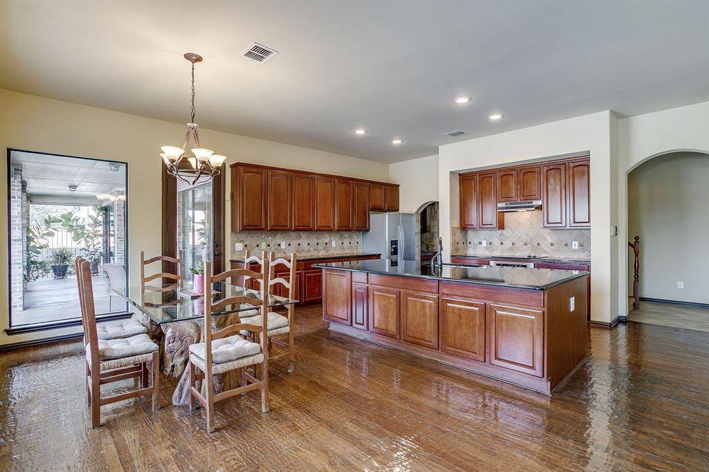 1302 Killian Drive, Mansfield, TX 76063