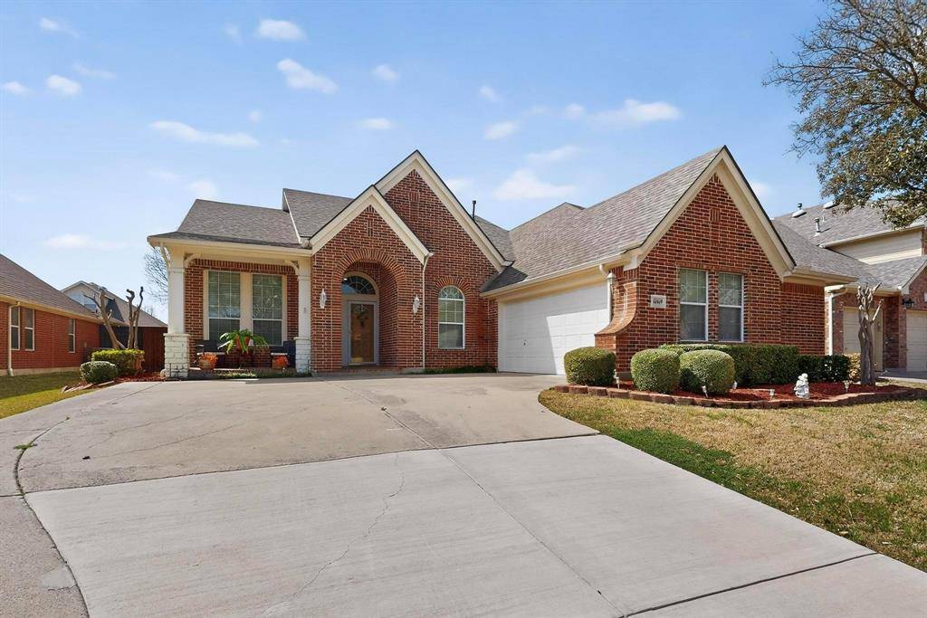 6869 Cape Cod Drive, Grand Prairie, TX 75054