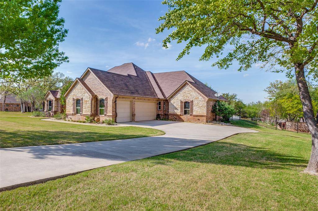 2113 Woodland Hills Lane, Weatherford, TX 76087