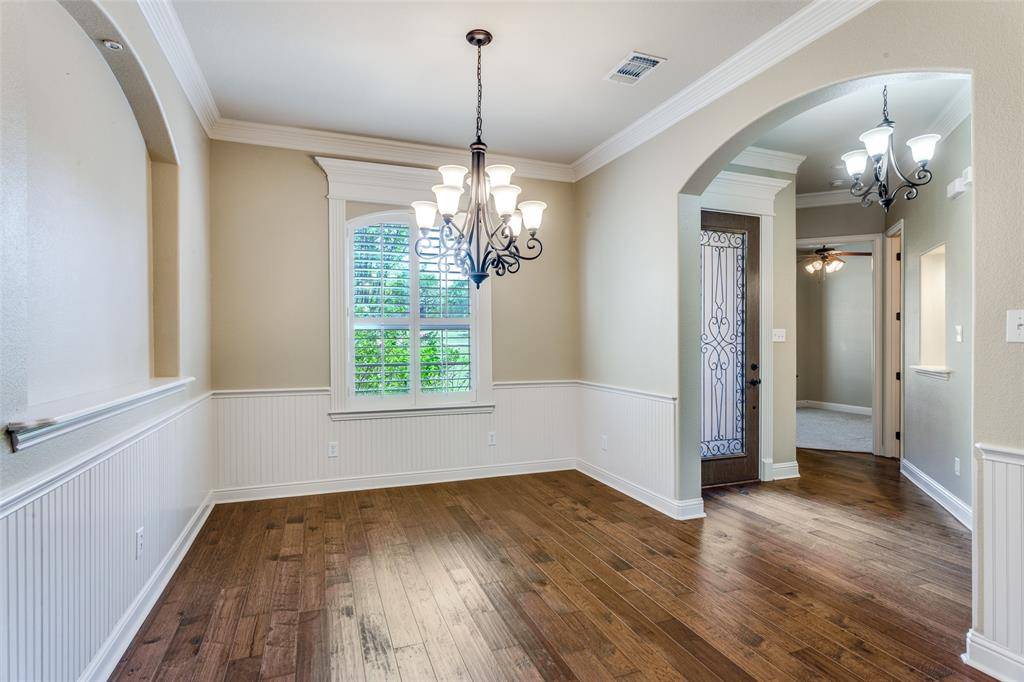 2113 Woodland Hills Lane, Weatherford, TX 76087