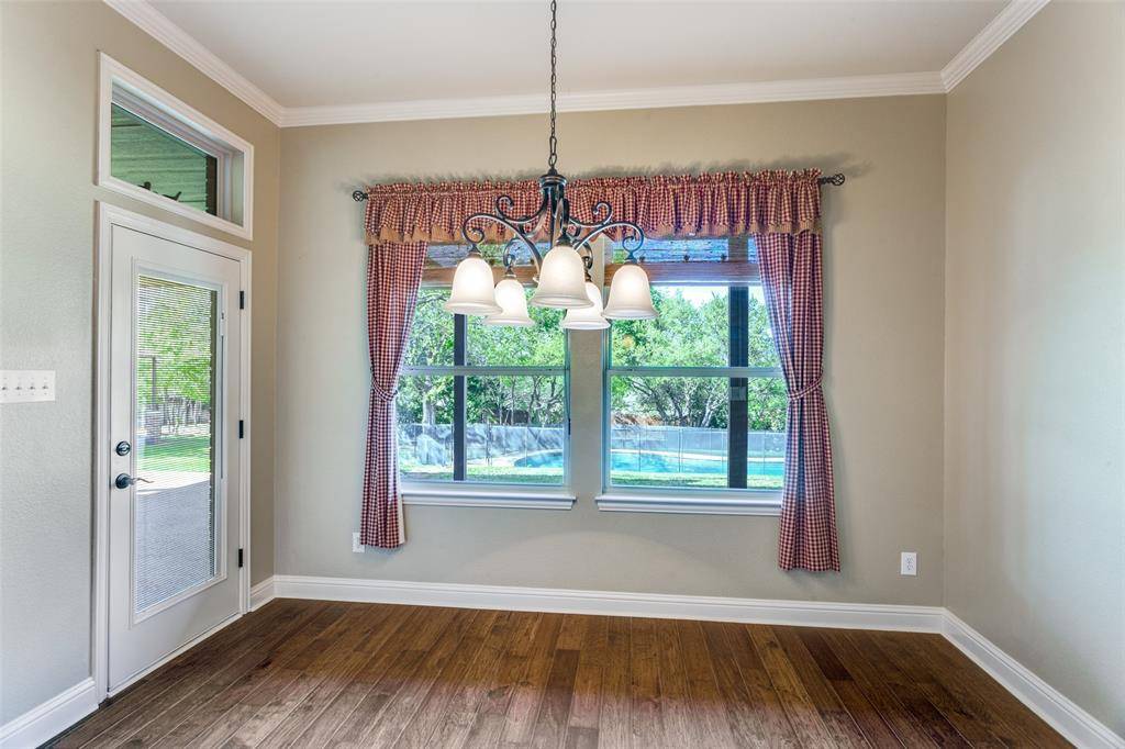 2113 Woodland Hills Lane, Weatherford, TX 76087