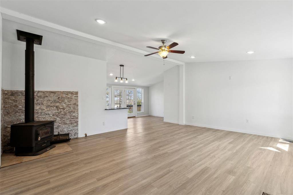 3217 E Fm 916, Cleburne, TX 76031