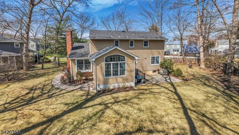 1 Sylvan Ct, Pequannock Twp., NJ 07444