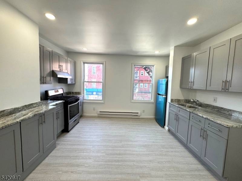76-78 Market St #1, Paterson City, NJ 07505