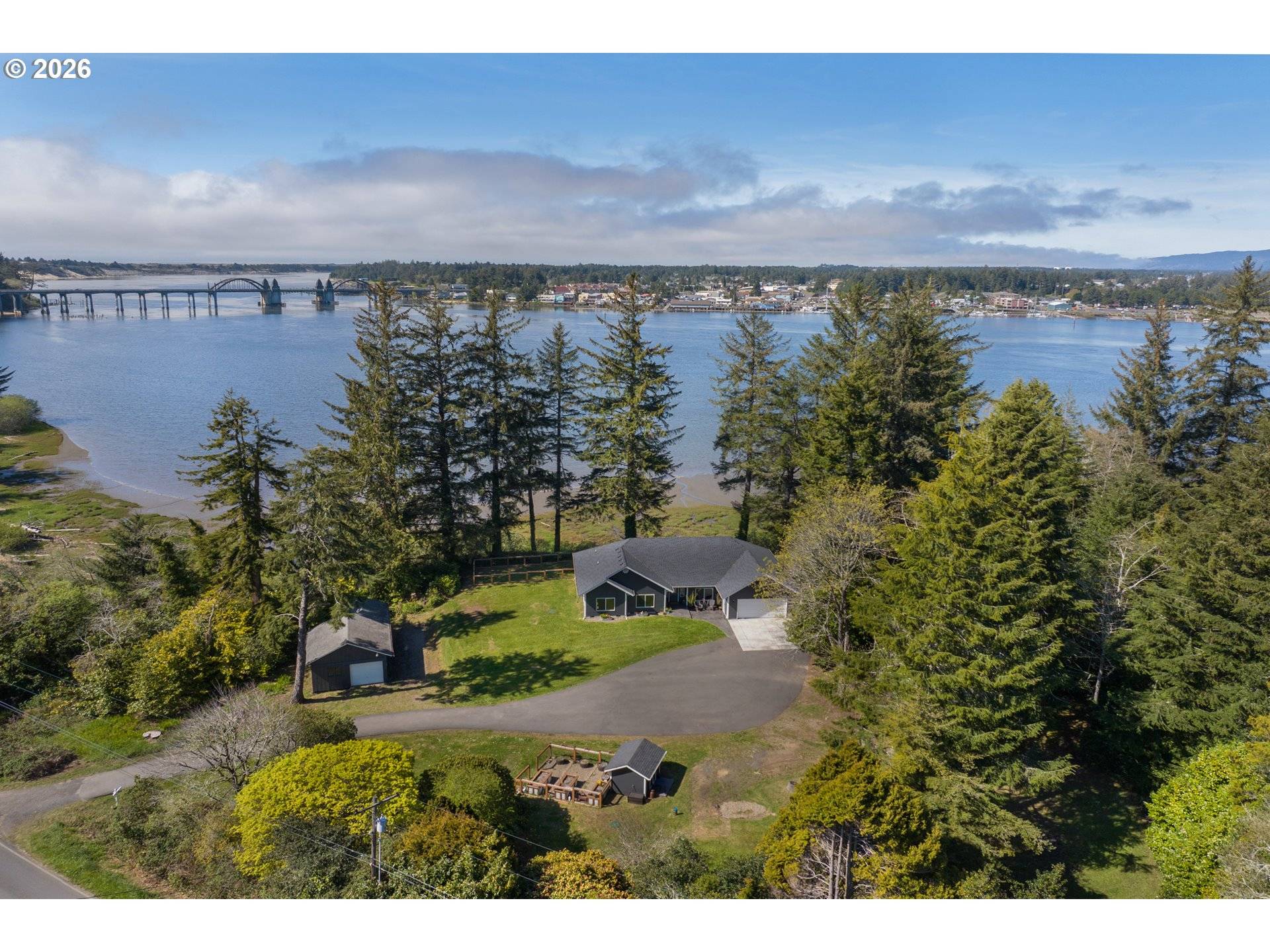 85675 GLENADA RD, Florence, OR 97439