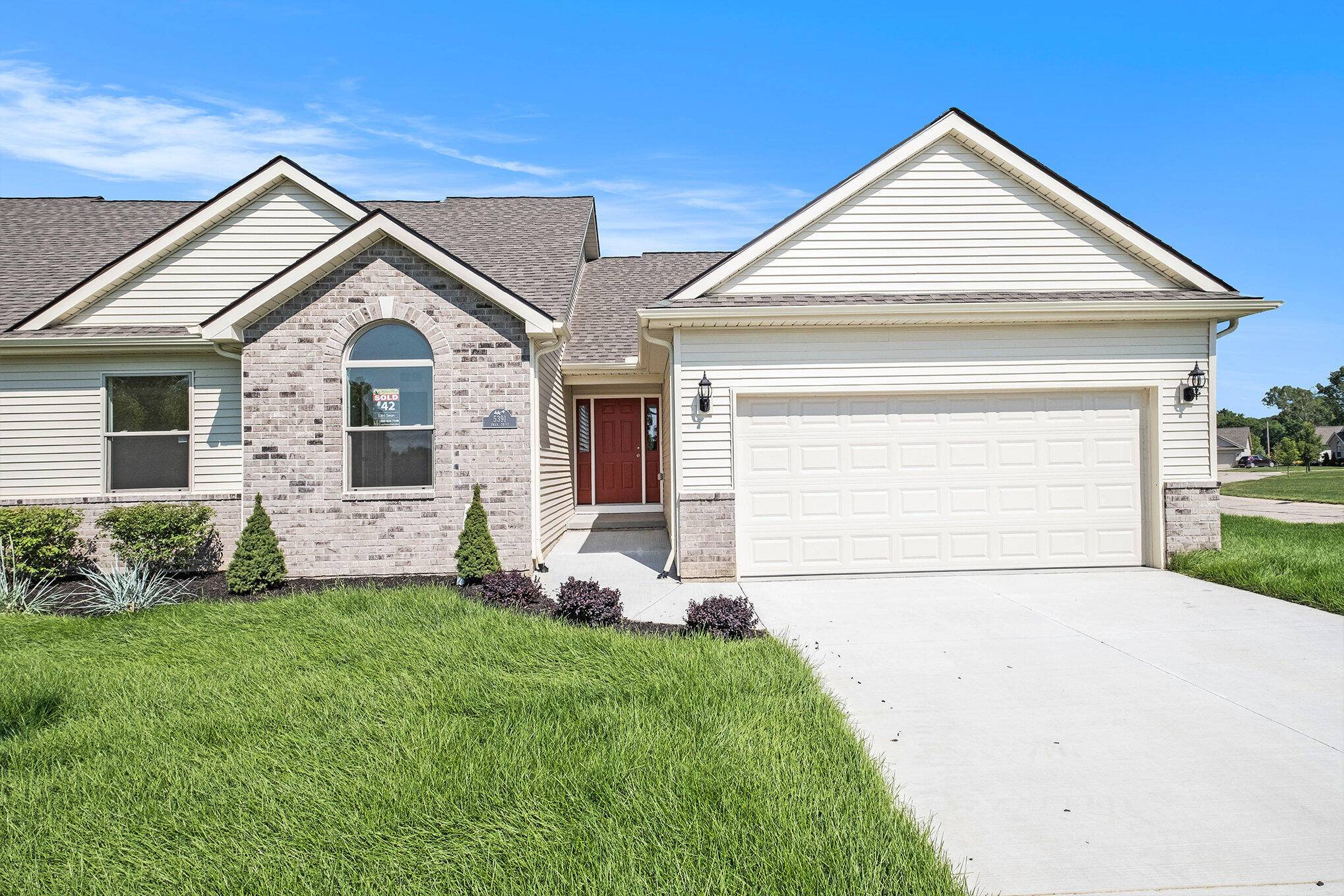 5391 SWAN DR, Burton, MI 48509