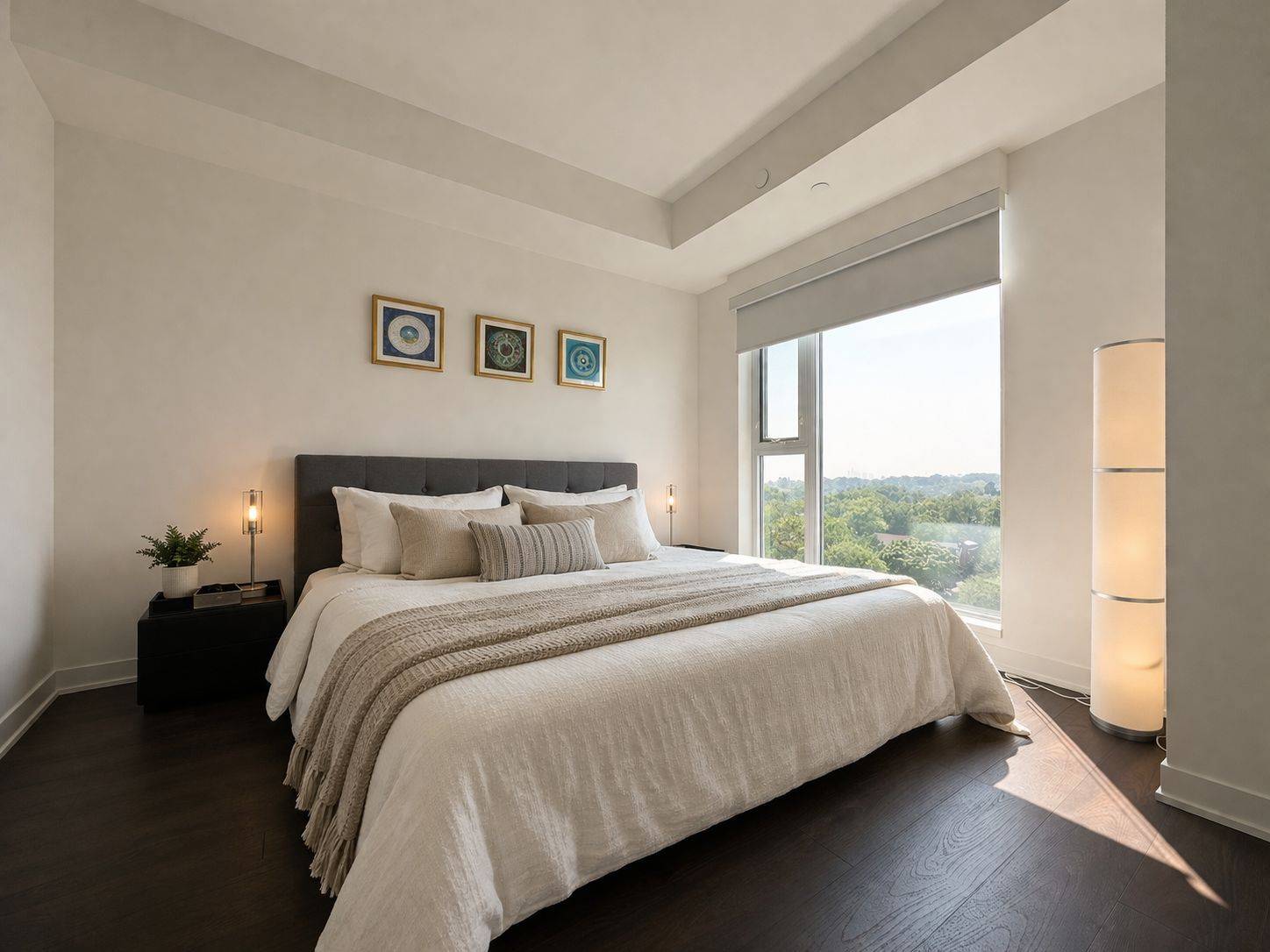 223 St Clair AVE W #1002, Toronto C02, ON M4V 1R3