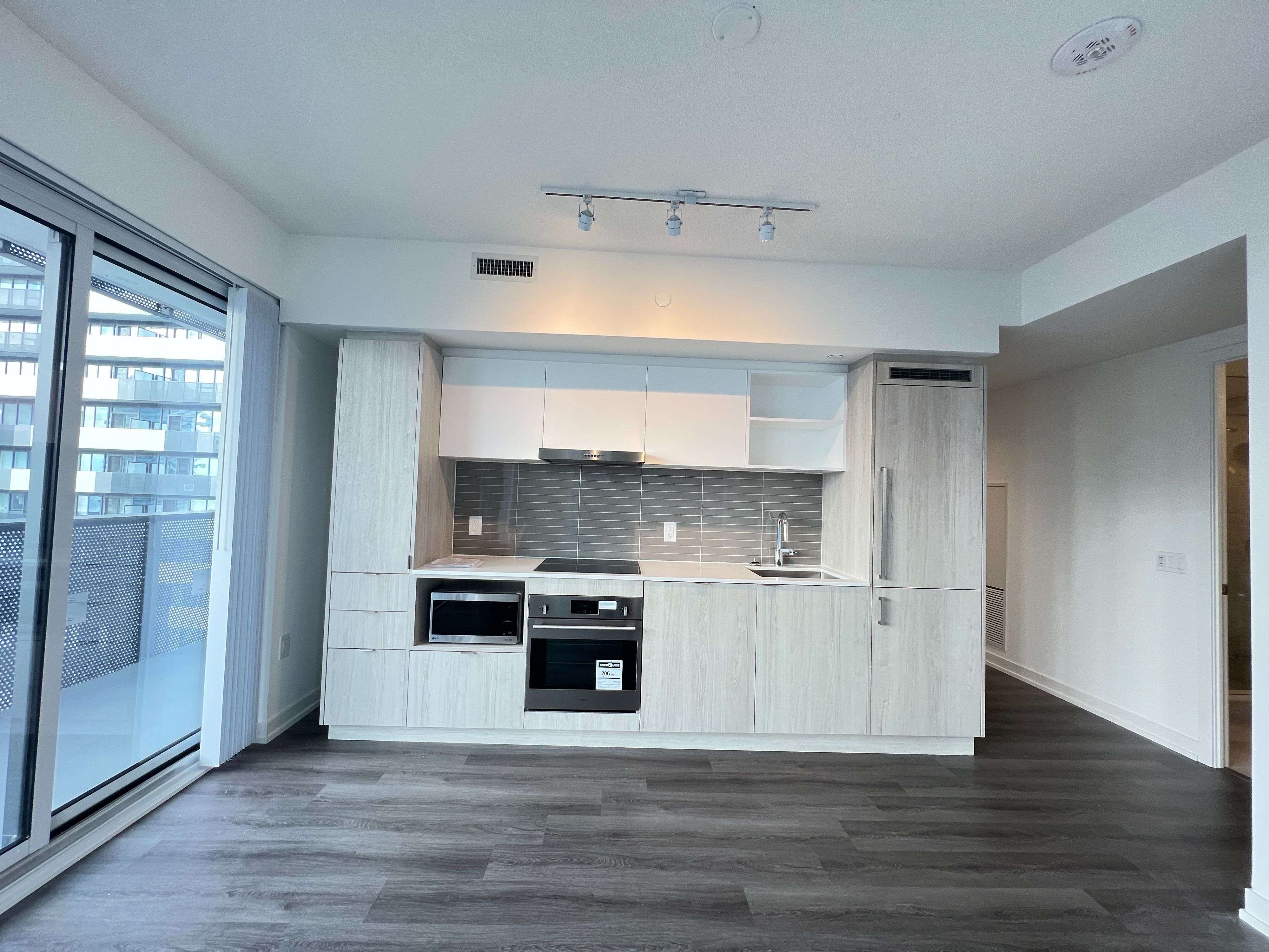 138 Downes ST #2111, Toronto C01, ON M5E 0E4