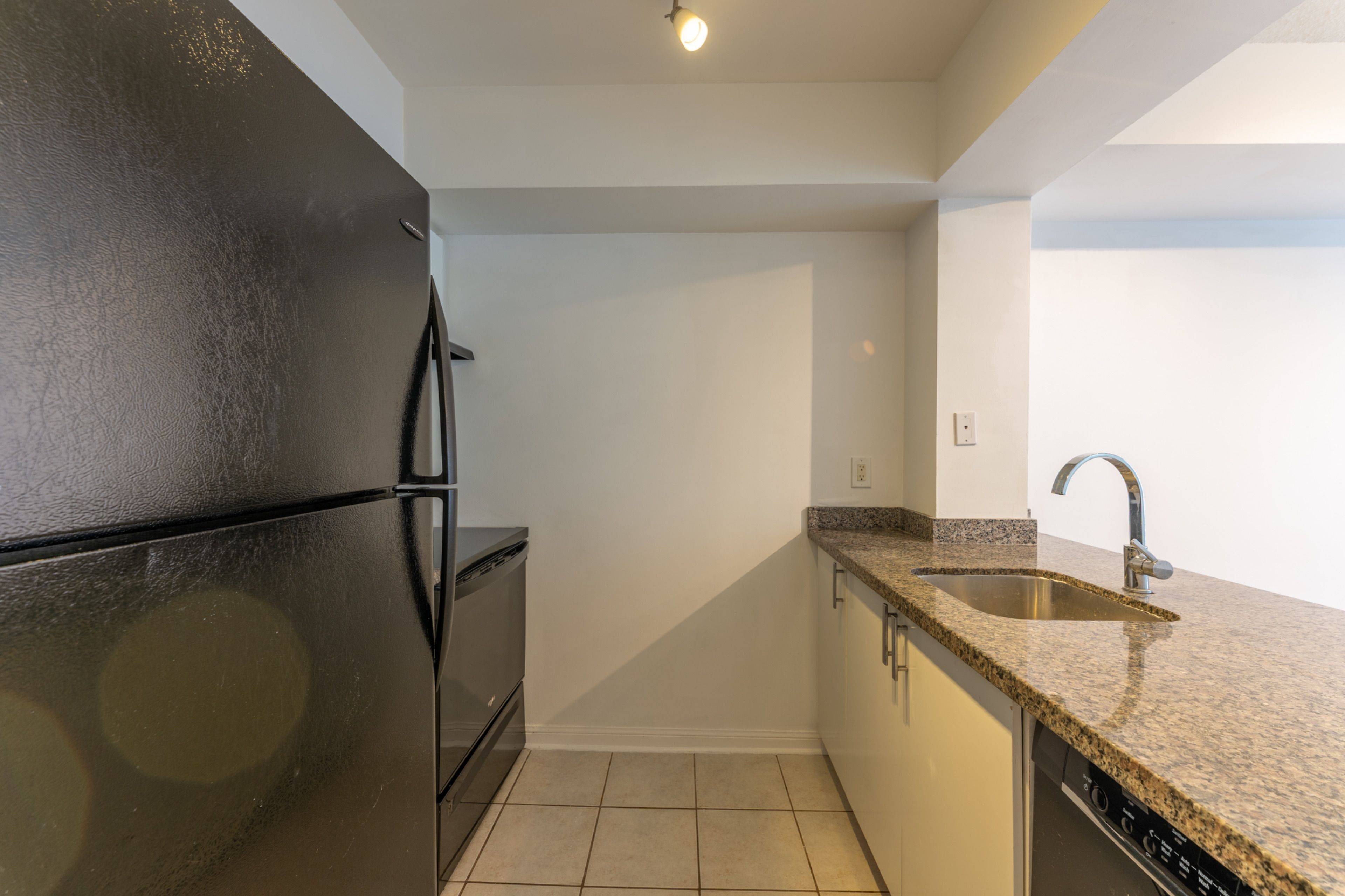 3 Everson DR #651, Toronto C14, ON M2N 7C2