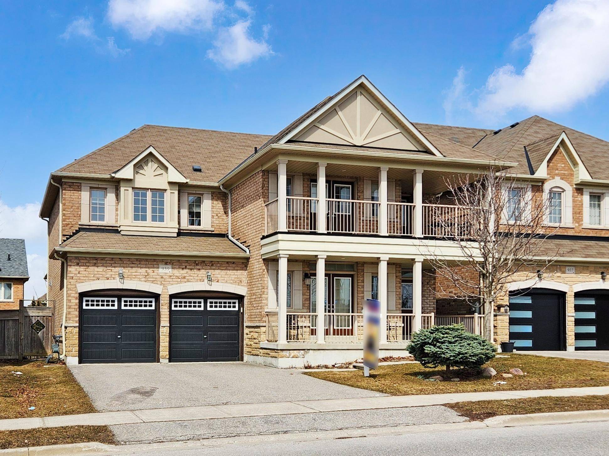 939 Memorial CIR, Newmarket, ON L3X 0B5
