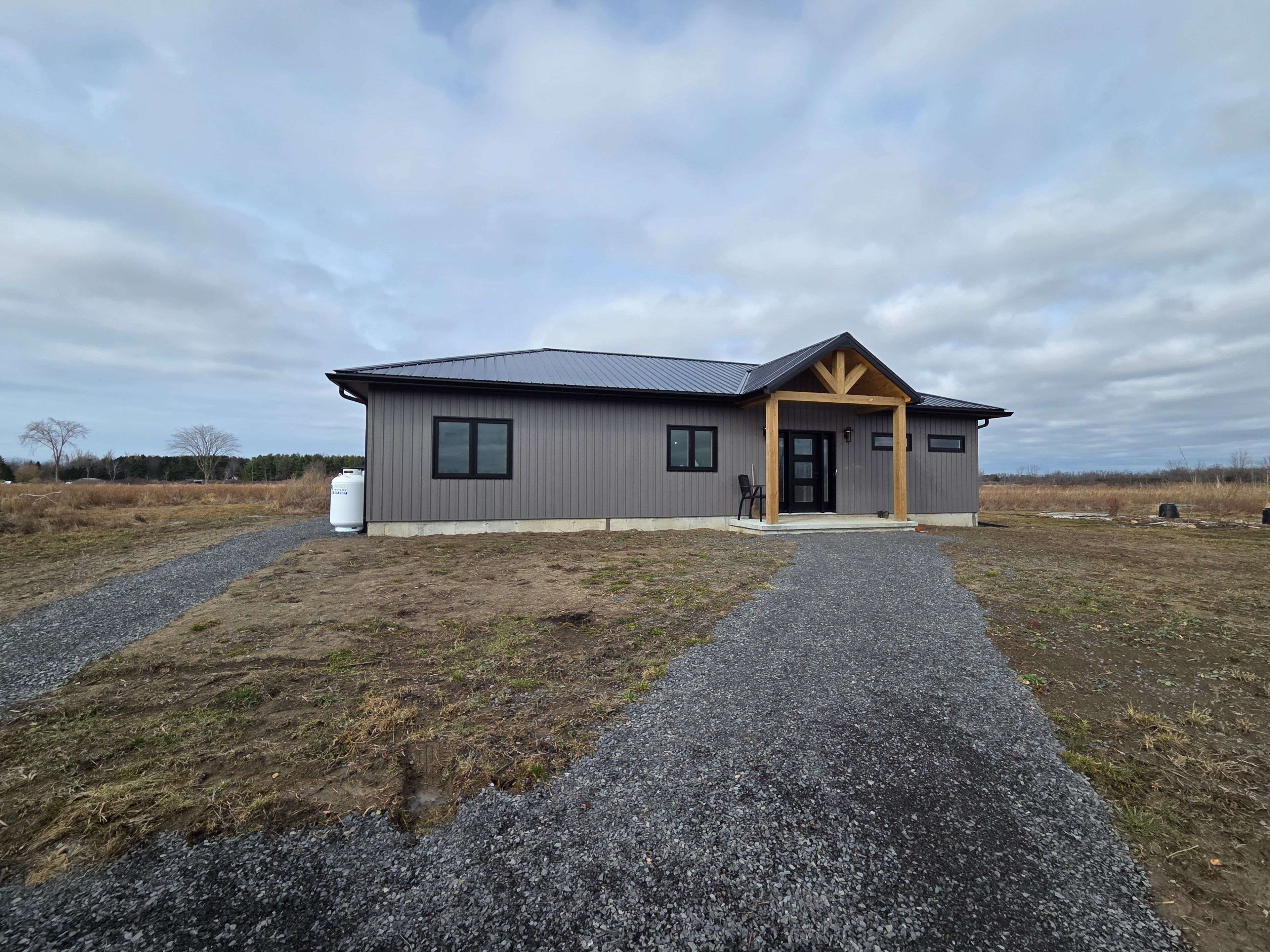 292 Kyes RD, Front Of Leeds & Seeleys Bay, ON K0E 1L0