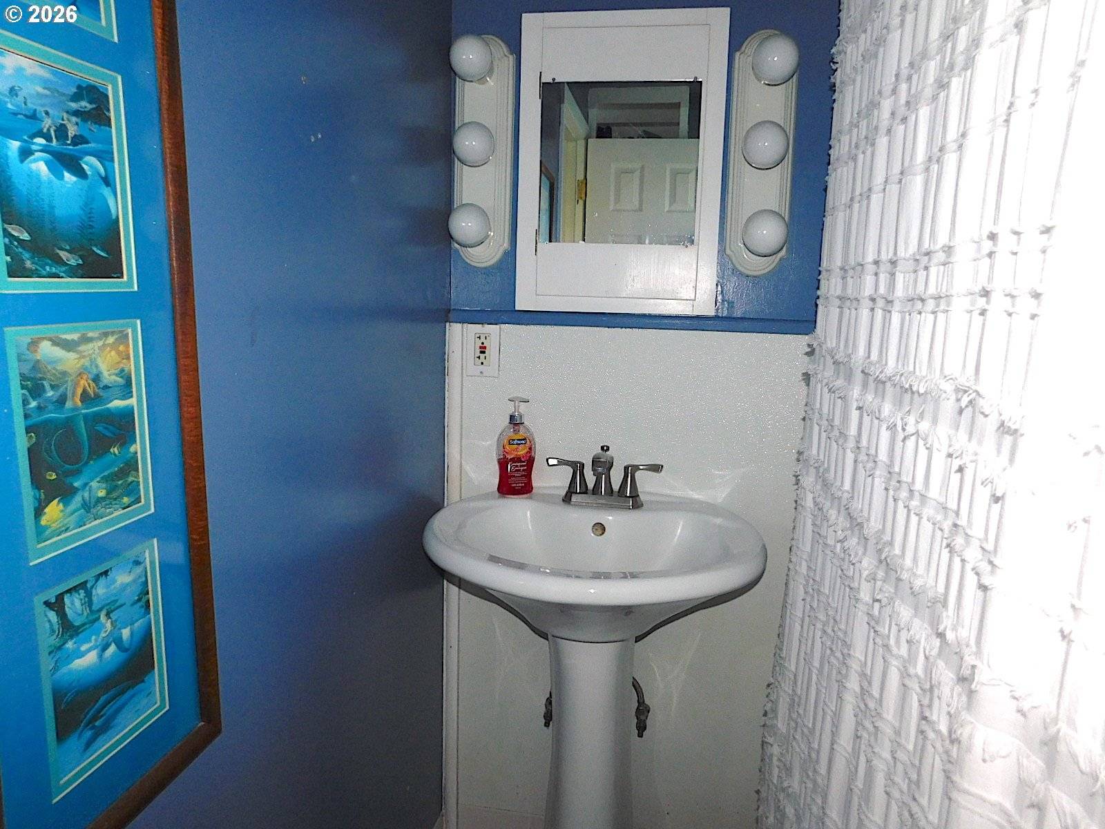 496 HAMBURG AVE, Astoria, OR 97103