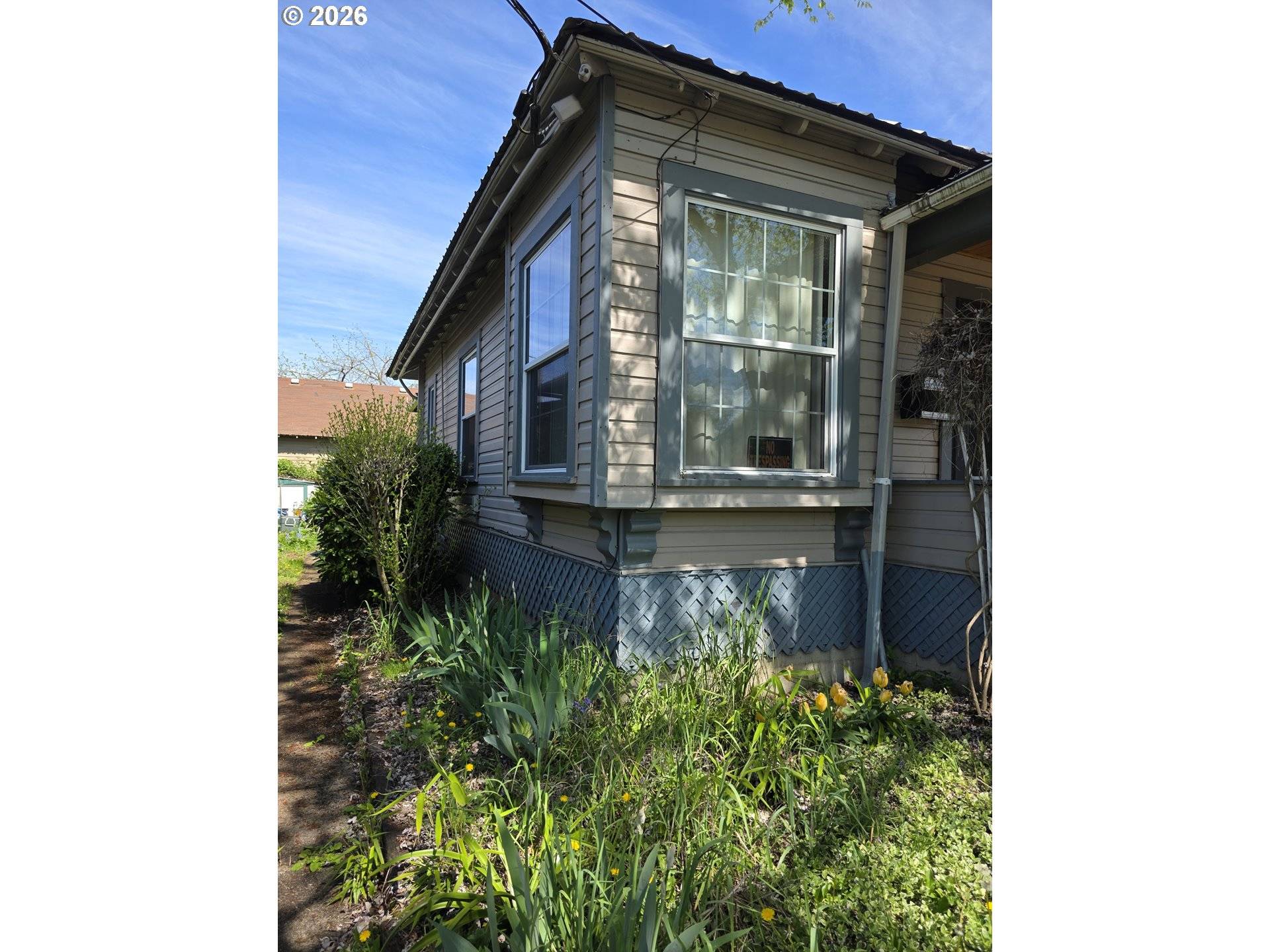 212 SE MOSHER AVE, Roseburg, OR 97470