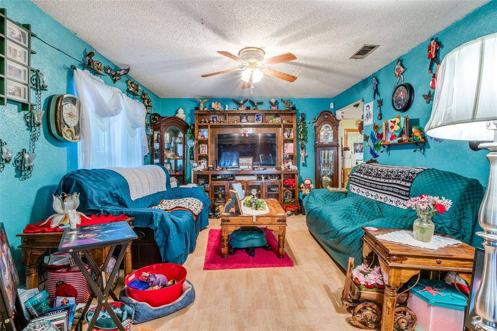 602 N Denison Street, Bells, TX 75414