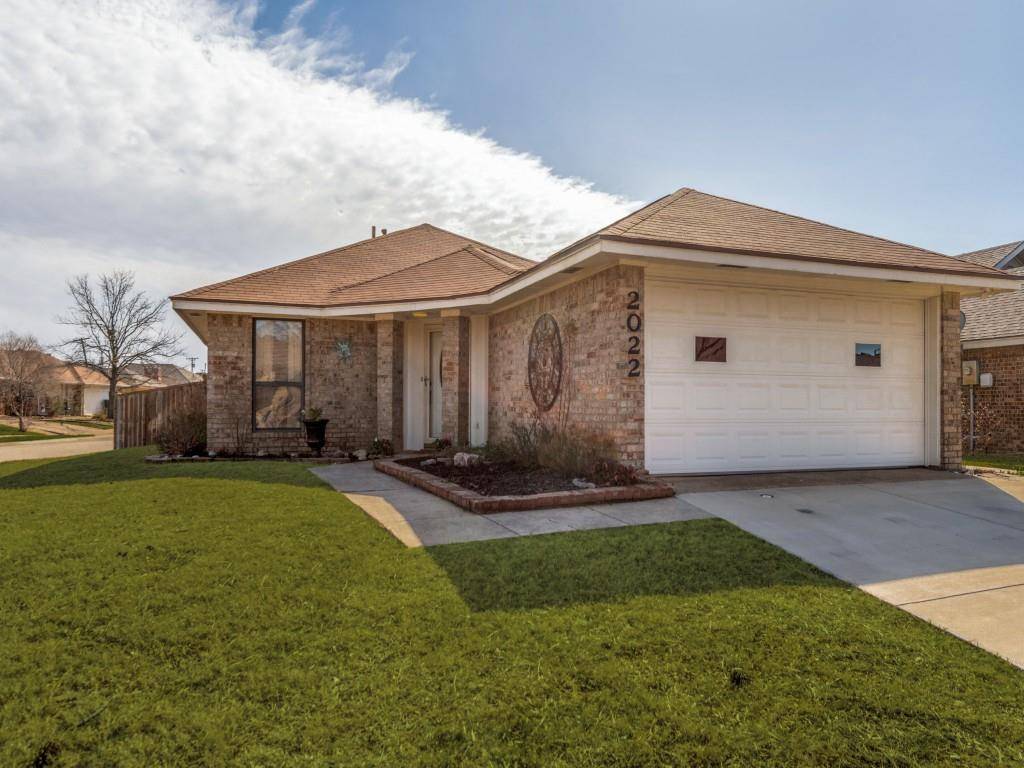 2022 Gallante Drive, Carrollton, TX 75007