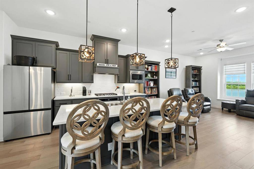 3709 Island Vista Drive, Arlington, TX 76005