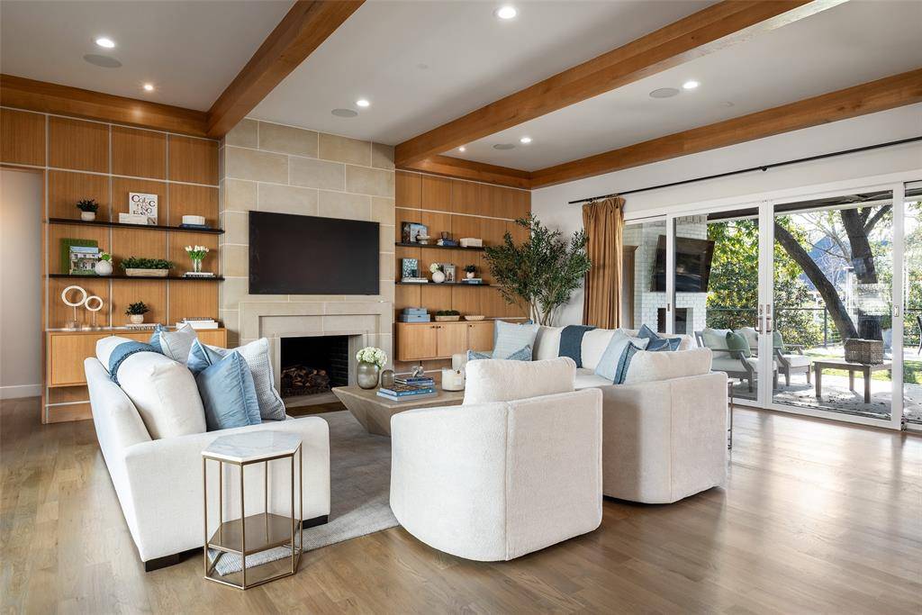 11219 Leachman Circle, Dallas, TX 75229