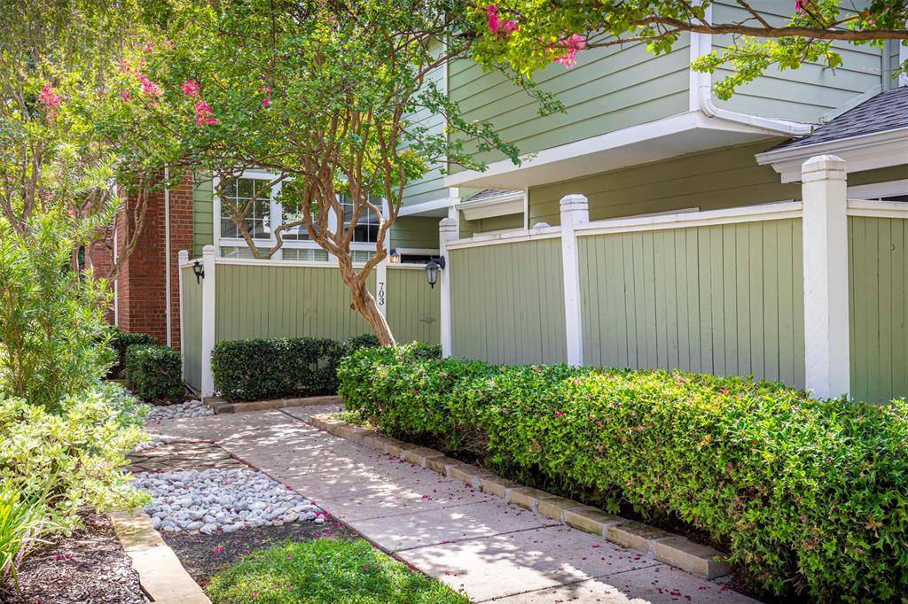 6220 Bentwood Trail #703, Dallas, TX 75252