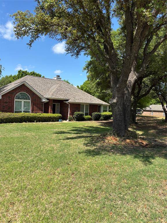 6065 Autumn Hills Drive, Fort Worth, TX 76140