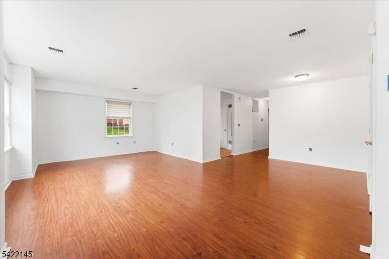 179 Roseland Ave #7, Caldwell Boro Twp., NJ 07006