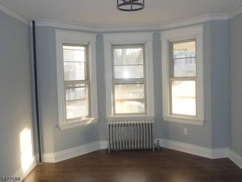 81 Rose Ter, Newark City, NJ 07108