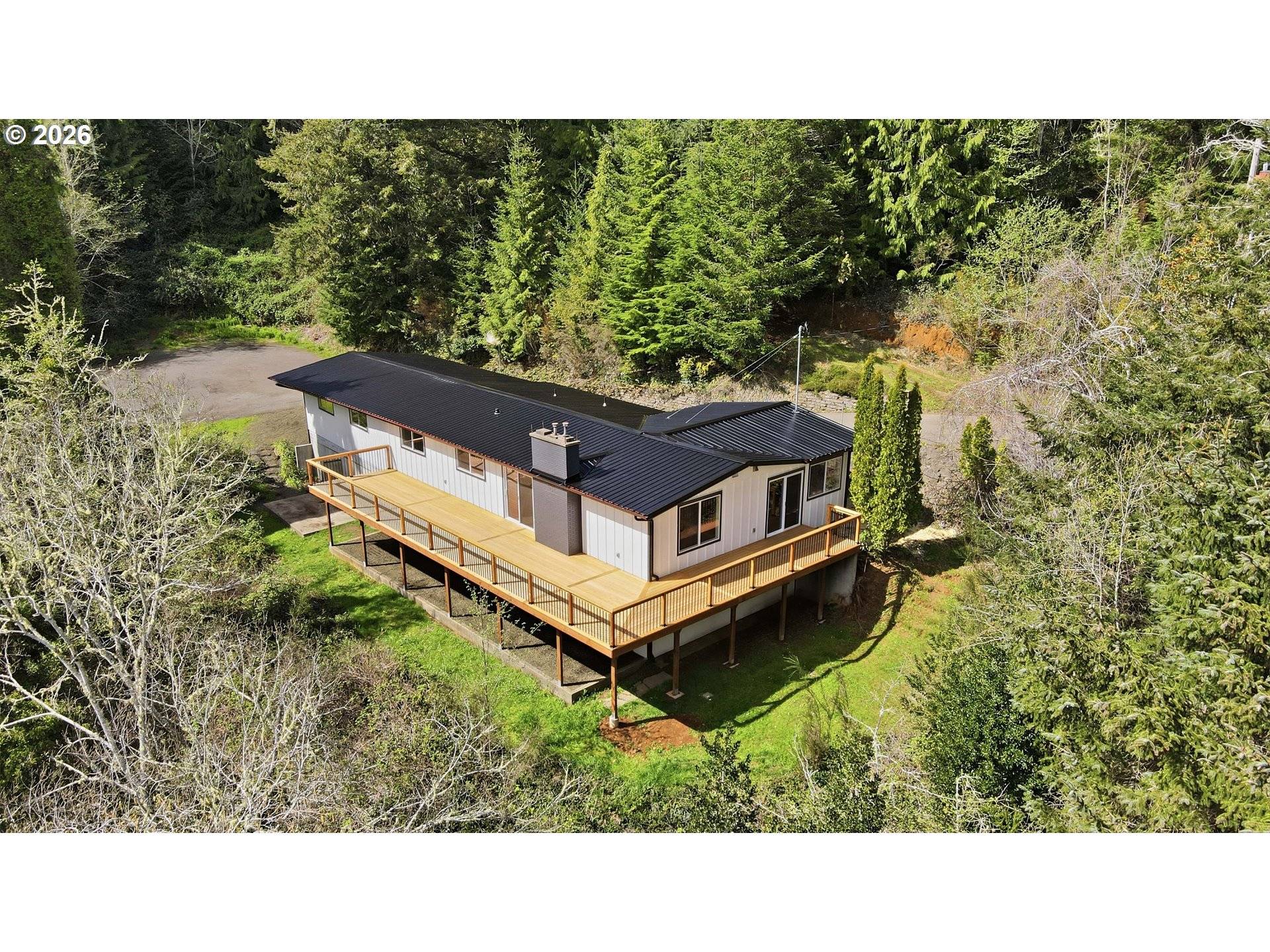 1395 INGERSOLL ST, Coos Bay, OR 97420