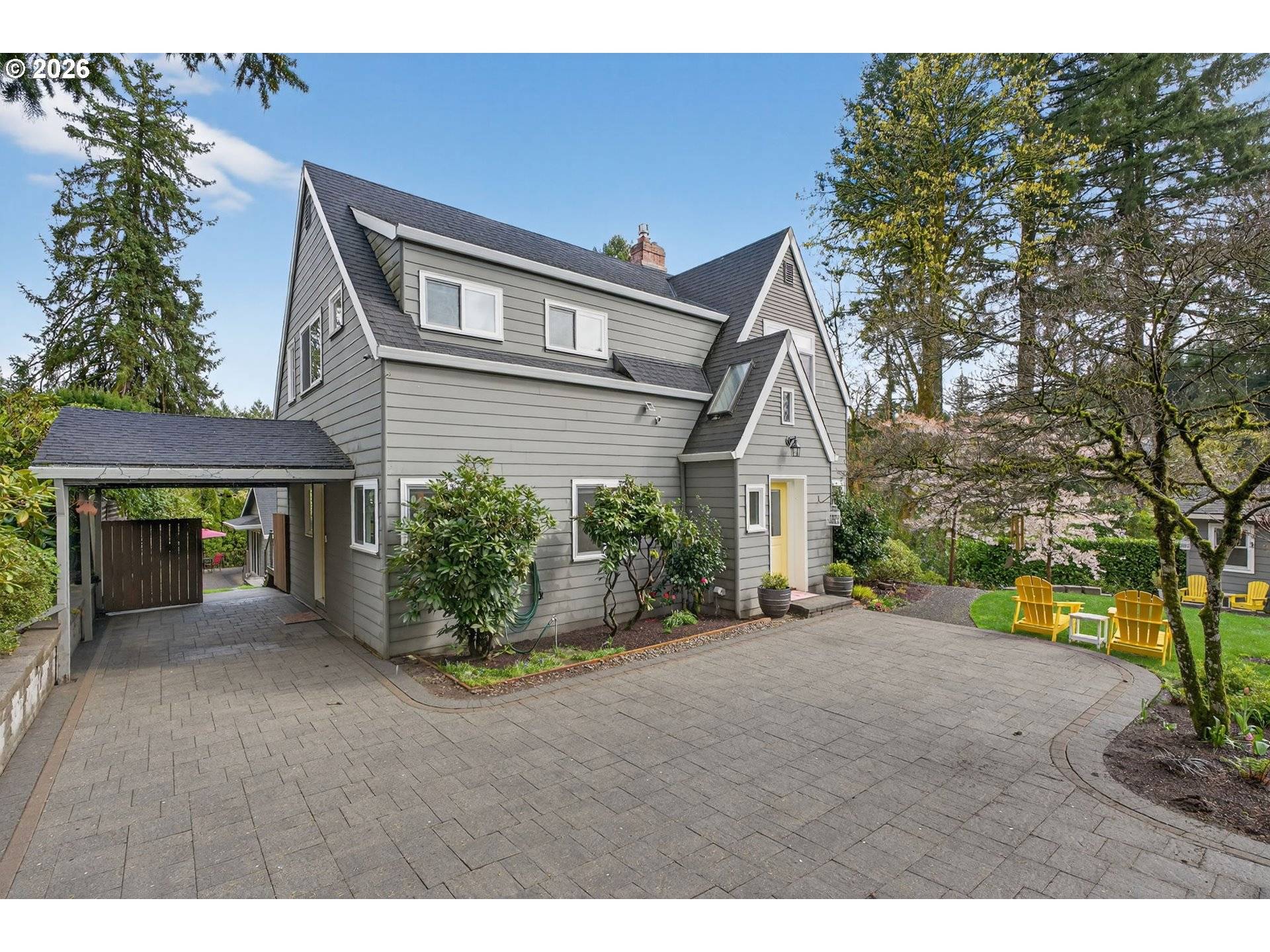 1638 SW UPLAND DR, Portland, OR 97221