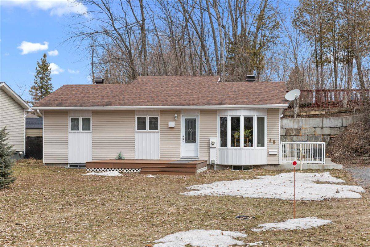 46 Dufour ST, Champlain, ON K0B 1K0