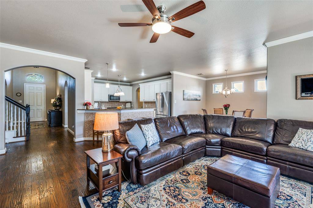 159 Courtney Bay Lane, Argyle, TX 76226