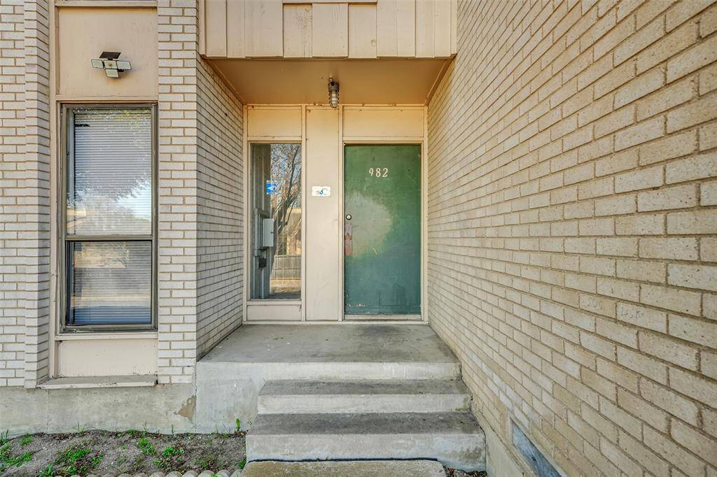 982 S Weatherred Drive #C, Richardson, TX 75080