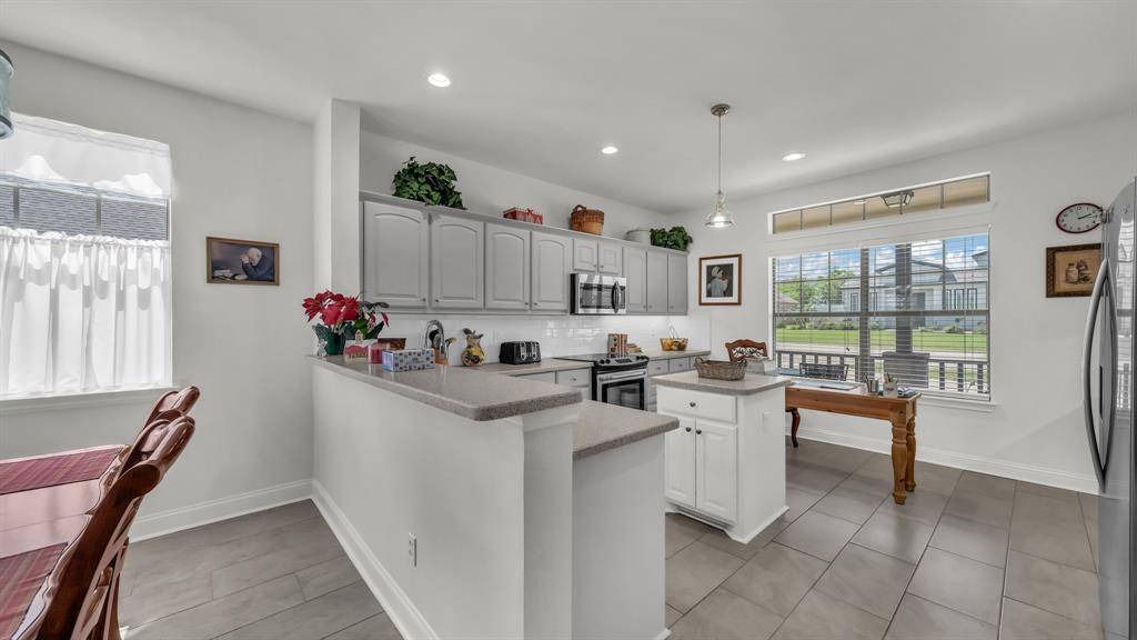 604 Holiday Hills Drive, Mineral Wells, TX 76067