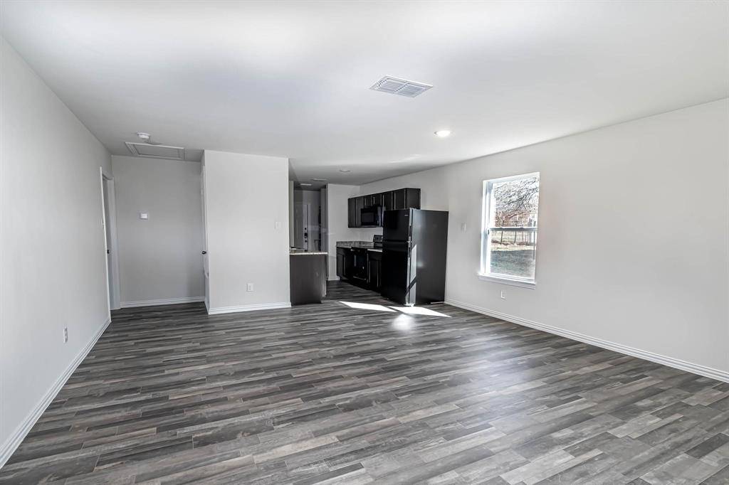 701 E Hanna Street, Denison, TX 75021