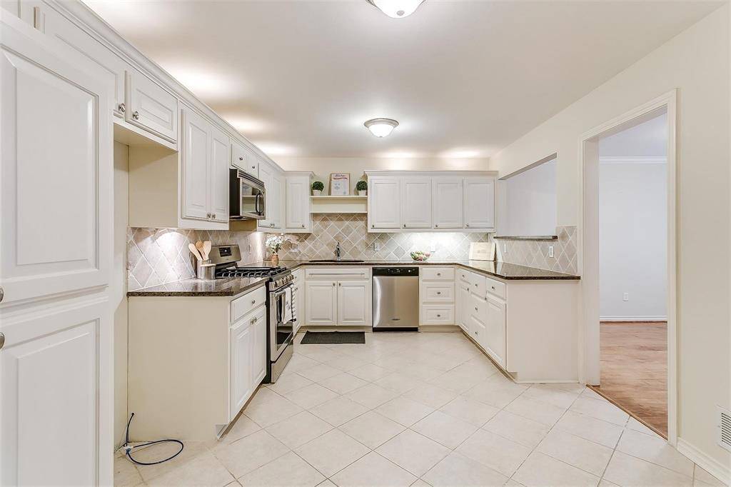 10615 Boedeker Street, Dallas, TX 75230