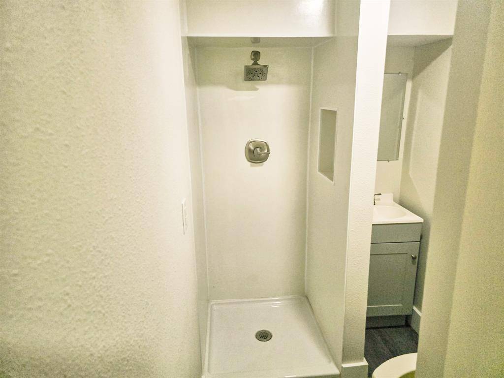 121 Windom Street #B, Farmersville, TX 75442