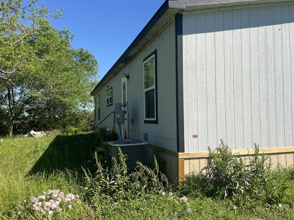 440 FM 44, Annona, TX 75550